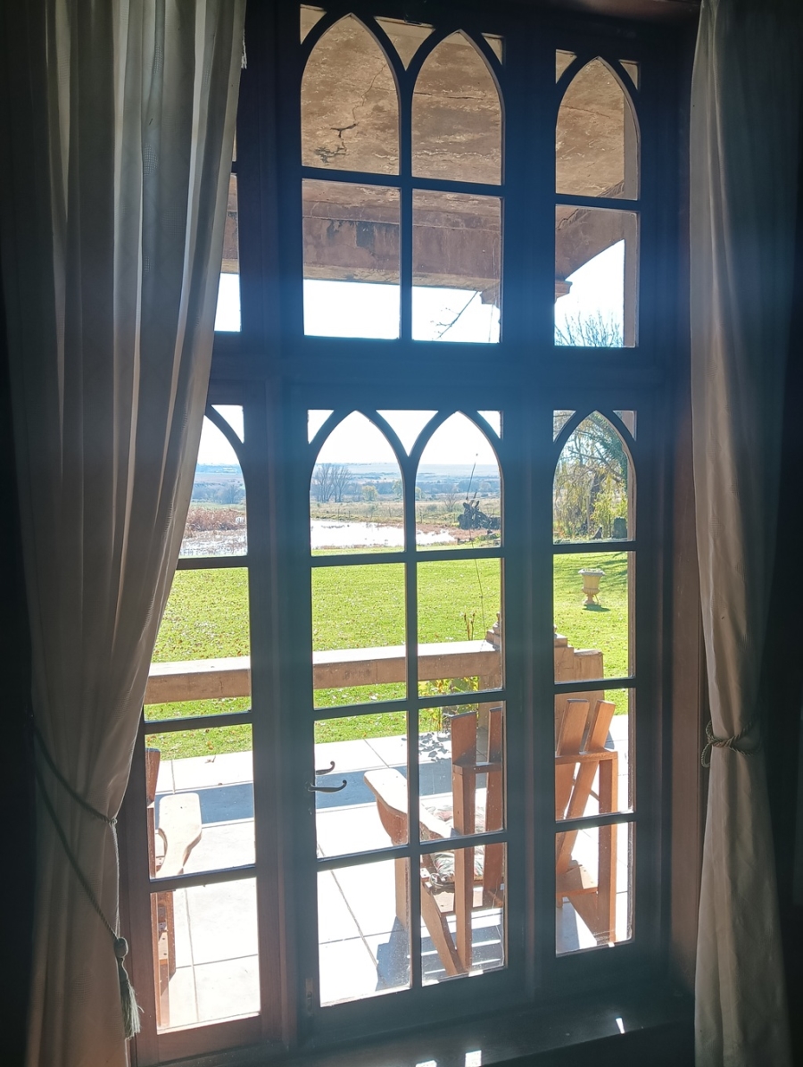 6 Bedroom Property for Sale in Aliwal North Eastern Cape